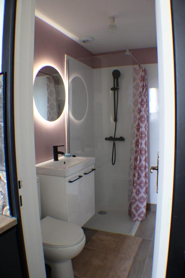 Joli Studio En Rez-De-Chaussee Pradines  Buitenkant foto